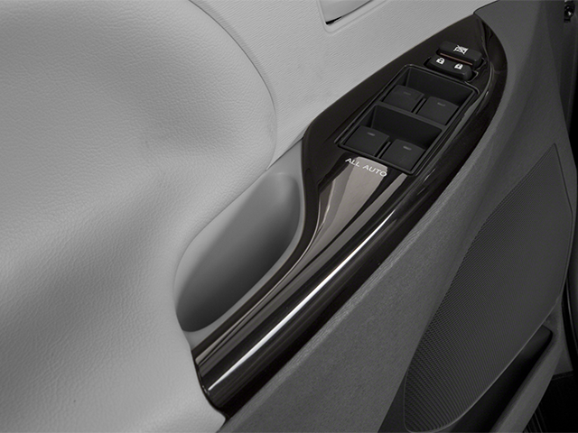 2014 Toyota Sienna Ltd