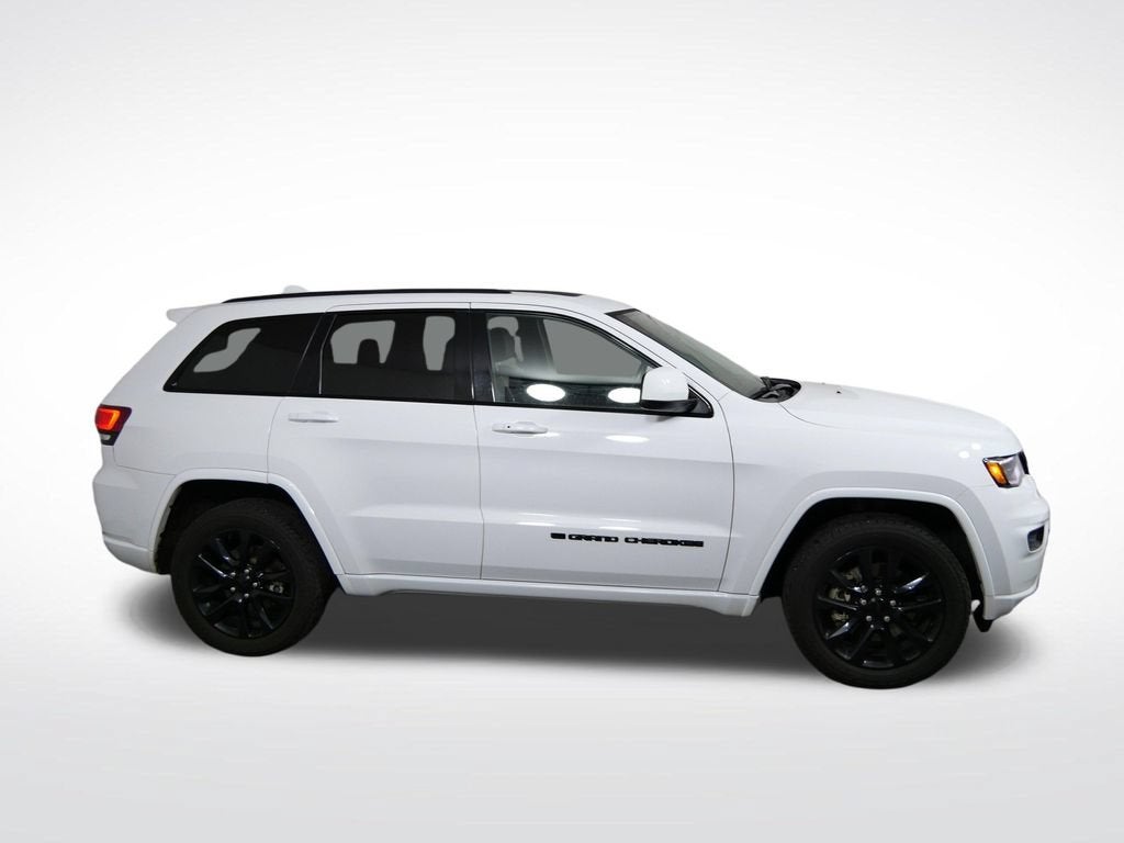 Used 2022 Jeep Grand Cherokee WK Laredo X with VIN 1C4RJFAGXNC114810 for sale in Golden Valley, Minnesota