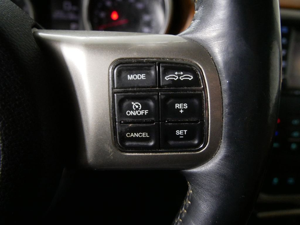 2013 Jeep Grand Cherokee Overland Summit