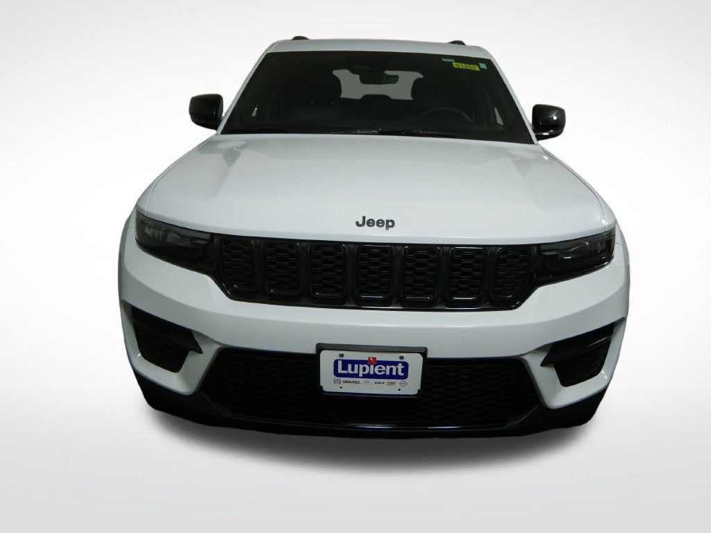 2025 Jeep Grand Cherokee Altitude 4x4