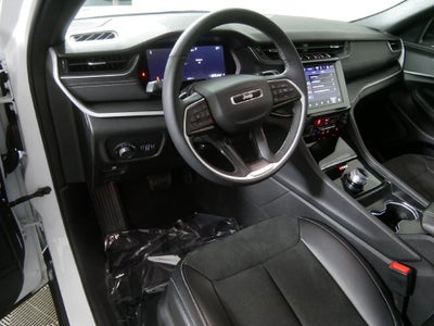 2025 Jeep Grand Cherokee Altitude 4x4