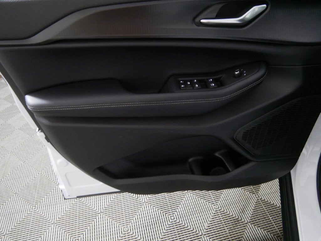 2025 Jeep Grand Cherokee Altitude 4x4