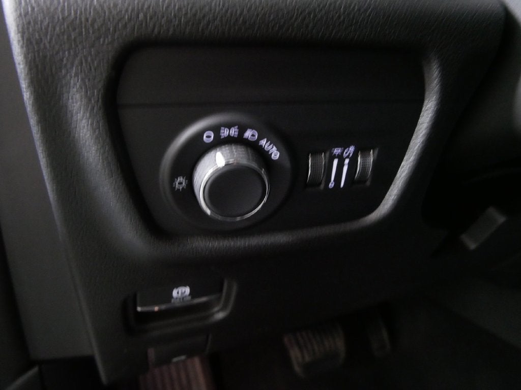 2025 Jeep Grand Cherokee Altitude 4x4