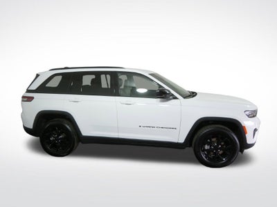 2025 Jeep Grand Cherokee Altitude 4x4