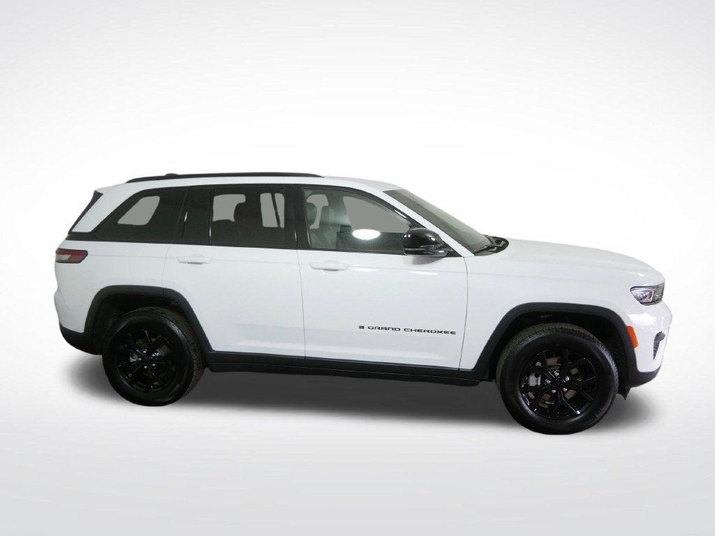 2025 Jeep Grand Cherokee Altitude 4x4