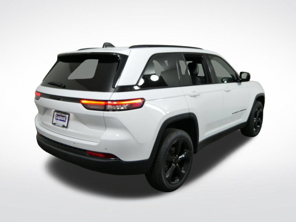 2023 Jeep Grand Cherokee Altitude 4x4