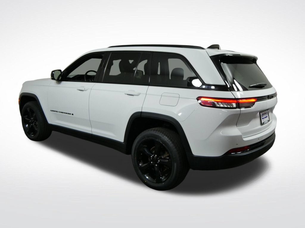 2023 Jeep Grand Cherokee Altitude 4x4