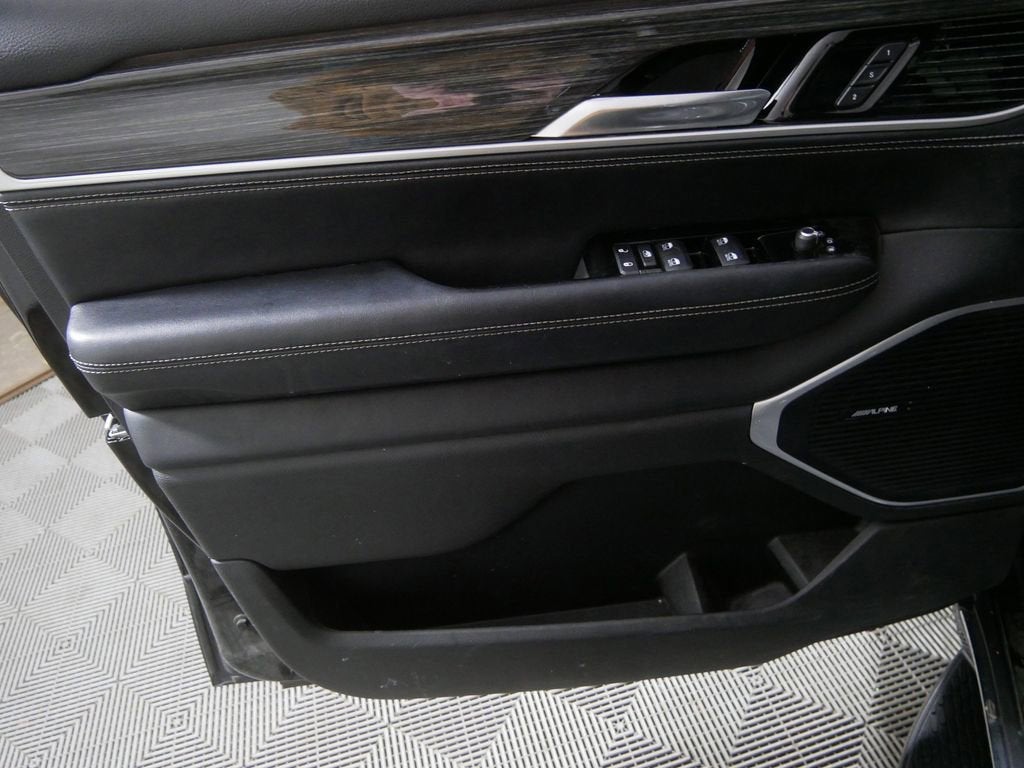 2022 Jeep Wagoneer Series III 4x4
