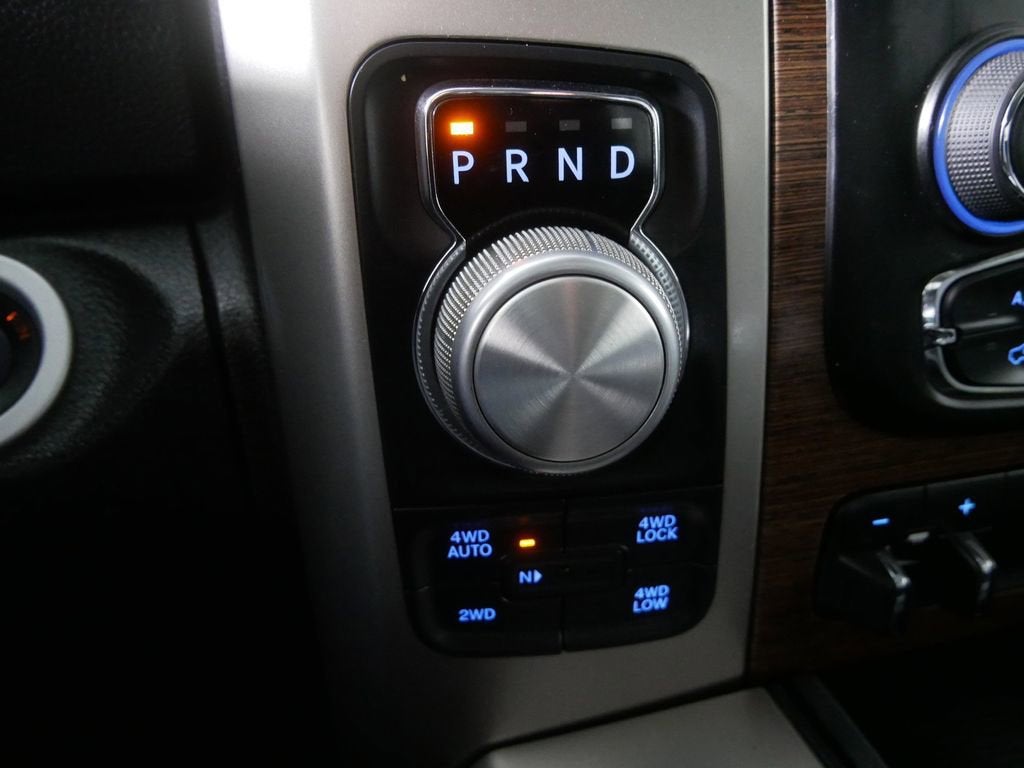 2018 RAM 1500 Laramie Crew Cab 4x4 5'7" Box