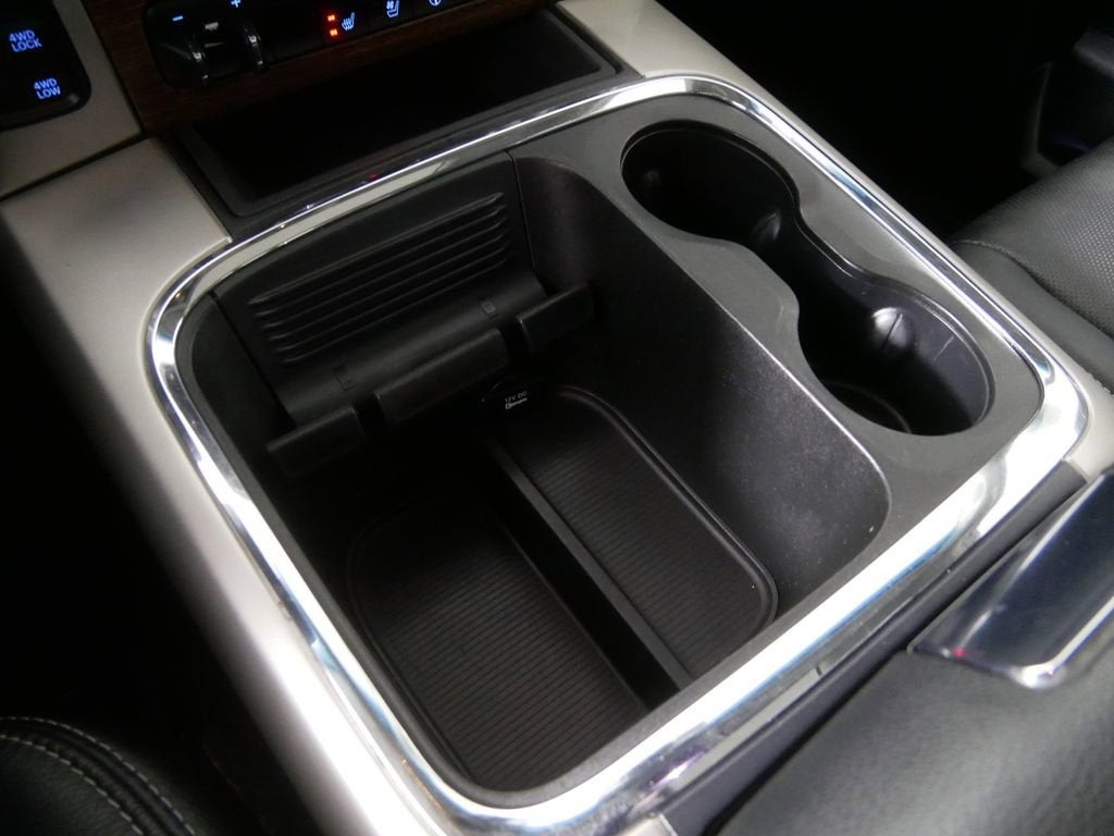 2018 RAM 1500 Laramie Crew Cab 4x4 5'7" Box