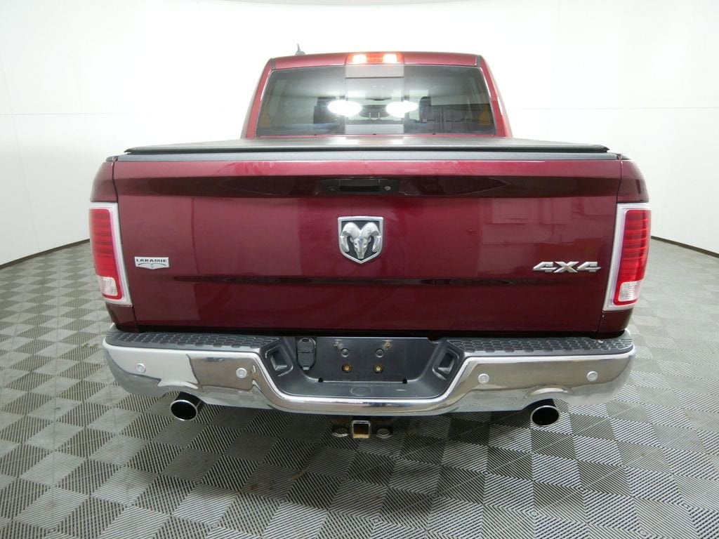 2018 RAM 1500 Laramie Crew Cab 4x4 5'7" Box