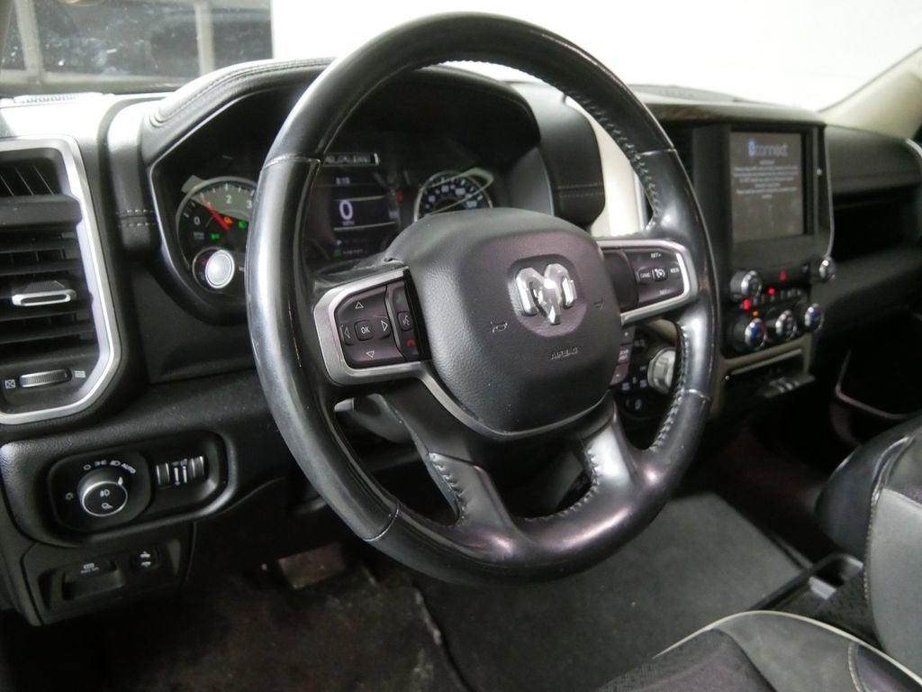 2020 RAM 1500 Laramie Quad Cab 4x4 6'4" Box