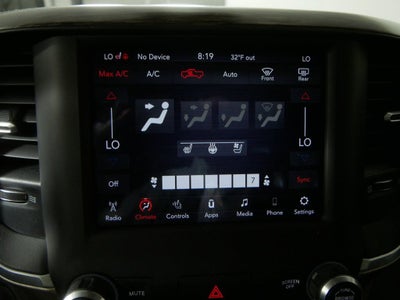 2020 RAM 1500 Laramie Quad Cab 4x4 6'4" Box