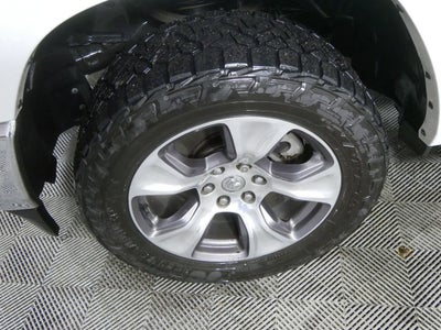 2020 RAM 1500 Laramie Quad Cab 4x4 6'4" Box