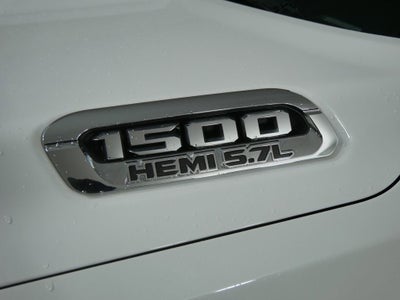 2020 RAM 1500 Laramie Quad Cab 4x4 6'4" Box