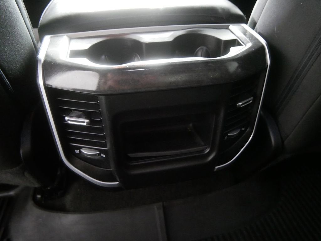 2023 RAM 1500 Big Horn Crew Cab 4x4 5'7" Box