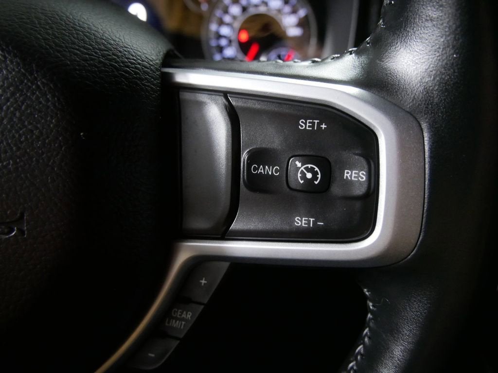 2023 RAM 1500 Big Horn Crew Cab 4x4 5'7" Box
