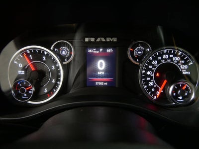 2023 RAM 1500 Big Horn Crew Cab 4x4 5'7" Box