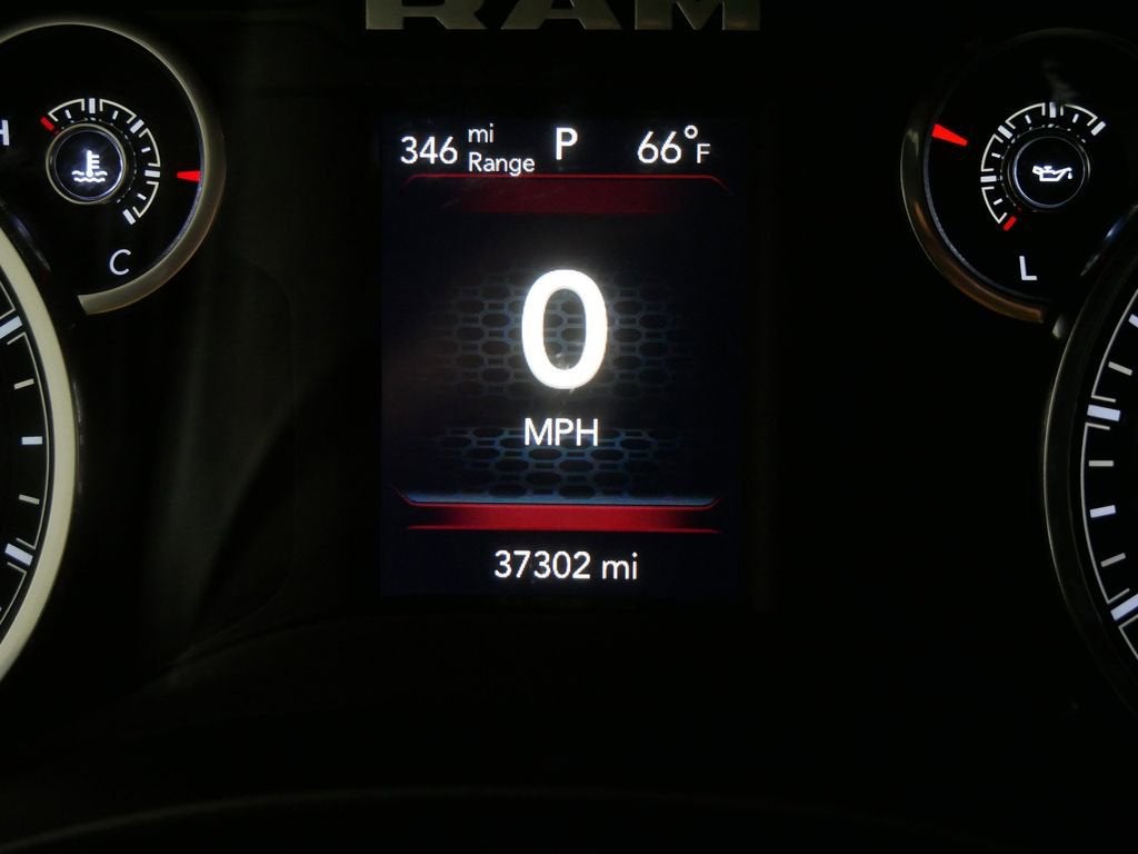2023 RAM 1500 Big Horn Crew Cab 4x4 5'7" Box