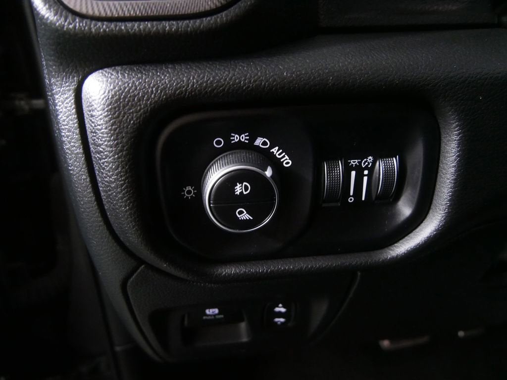 2024 RAM 1500 Rebel Crew Cab 4x4 5'7" Box