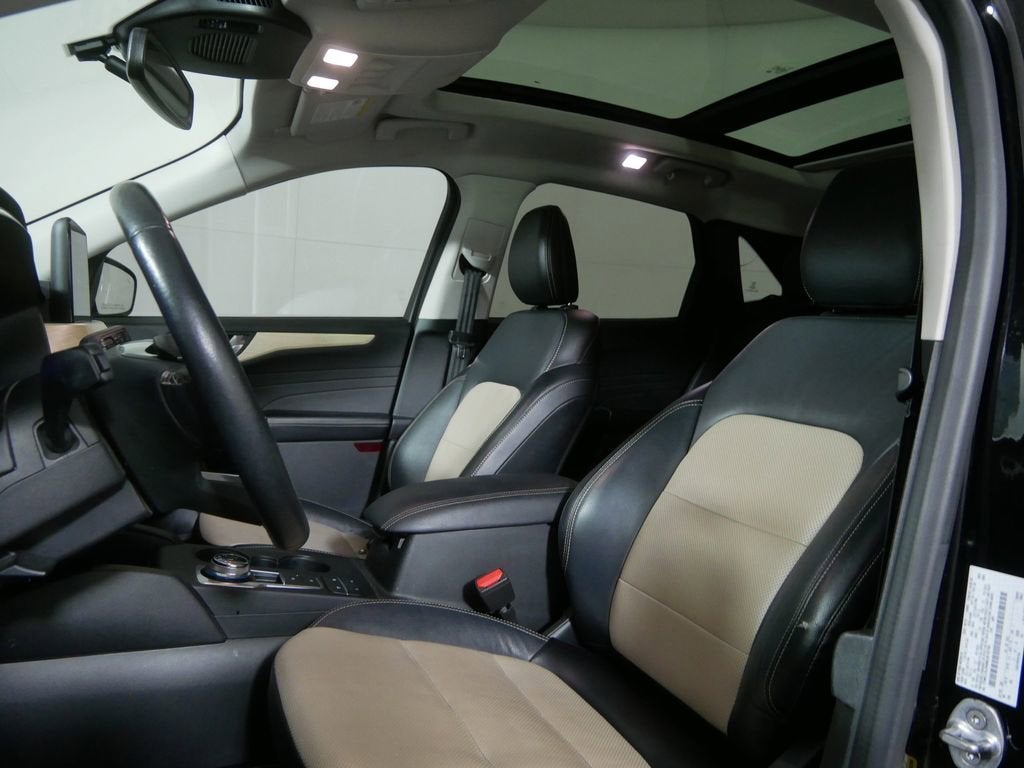 2021 Ford Escape Titanium