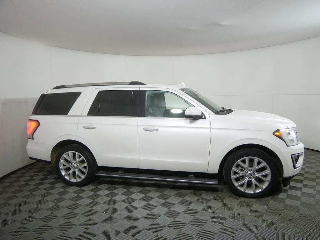 Used 2018 Ford Expedition Limited with VIN 1FMJU2AT0JEA71115 for sale in Golden Valley, Minnesota