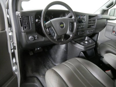 2023 Chevrolet Express Passenger 3500 1LS