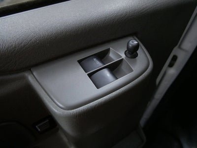 2023 Chevrolet Express Passenger 3500 1LS