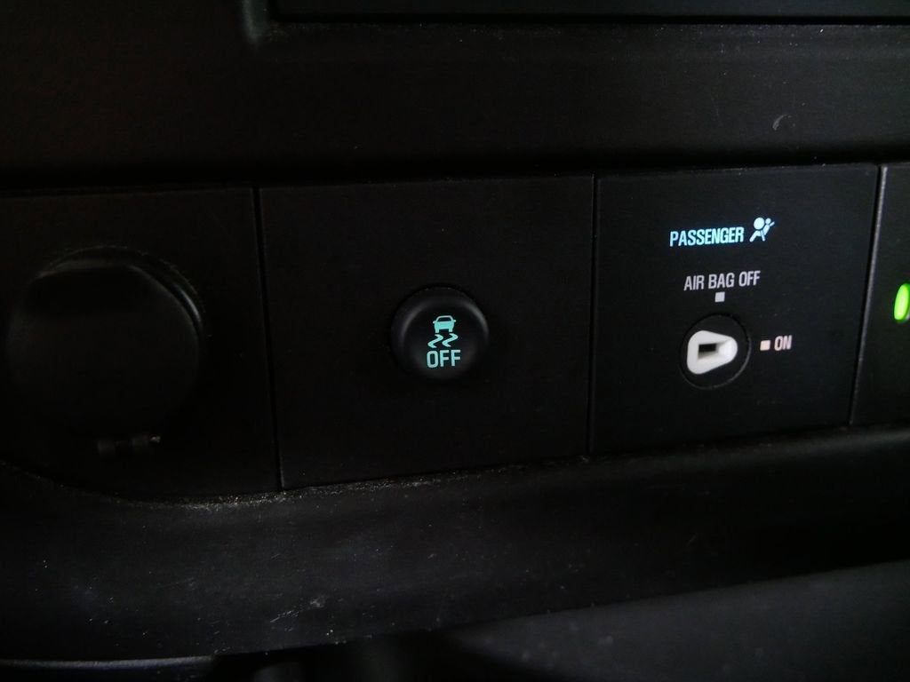2023 Chevrolet Express Passenger 3500 1LS