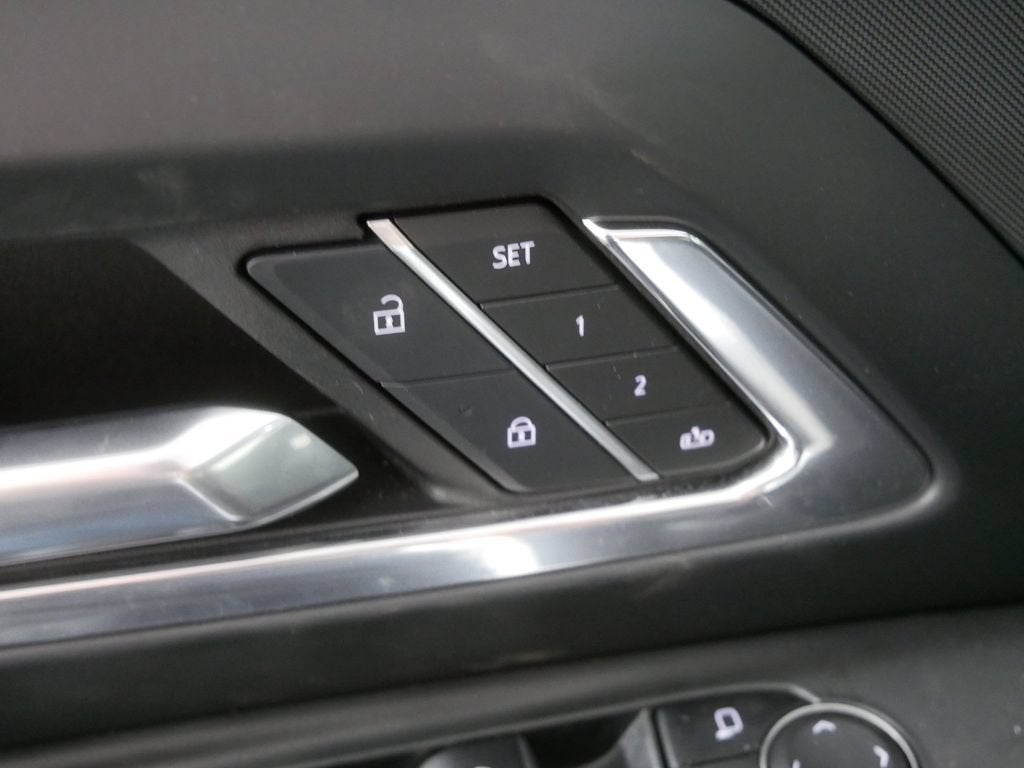 2025 Chevrolet Silverado EV RST - Max Range