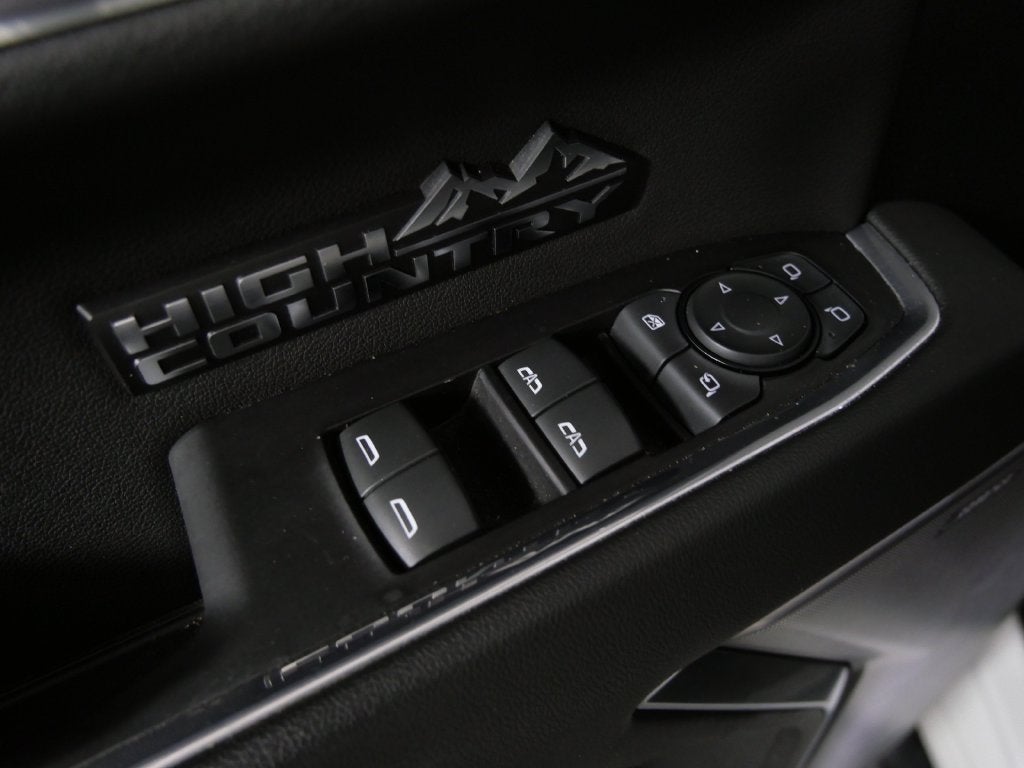 2022 Chevrolet Silverado 1500 High Country