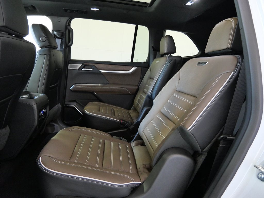 2027 GMC Acadia Denali Ultimate