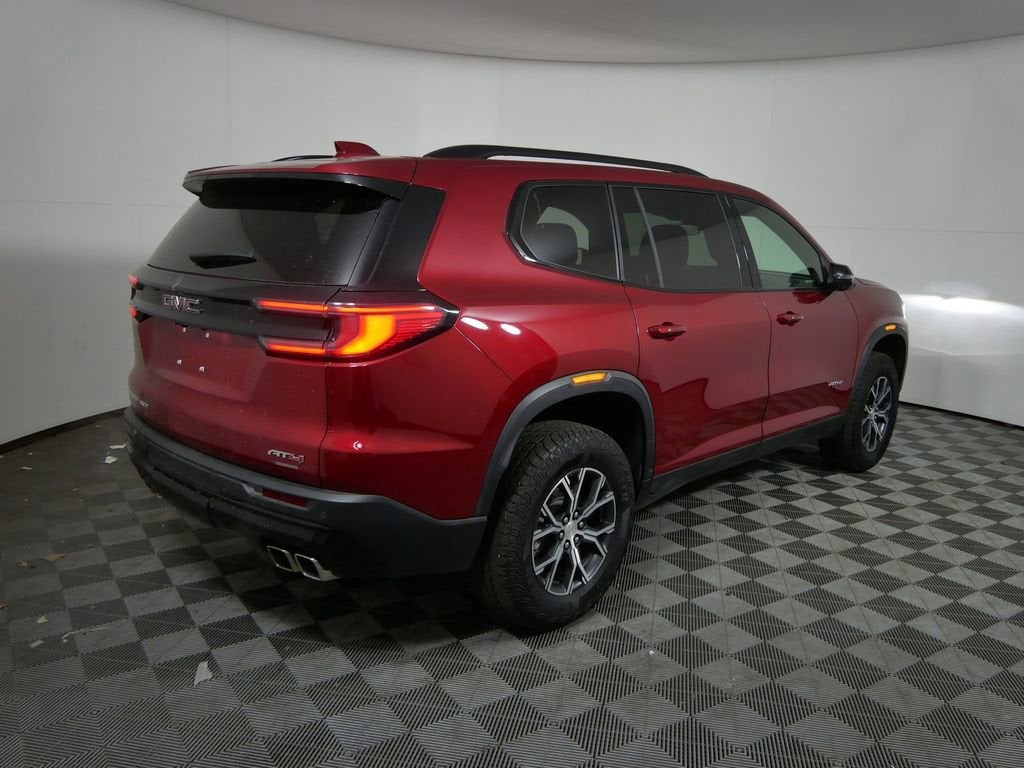 2024 GMC Acadia AT4
