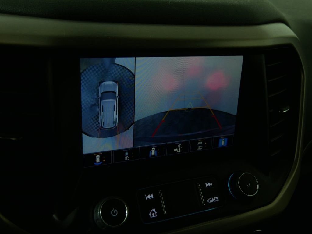 2022 GMC Acadia Denali