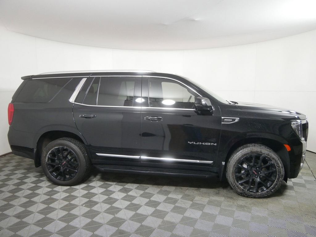 2023 GMC Yukon SLT