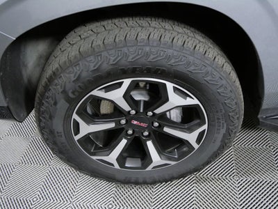 2025 GMC Yukon AT4