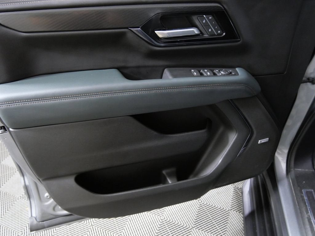 2025 GMC Yukon AT4