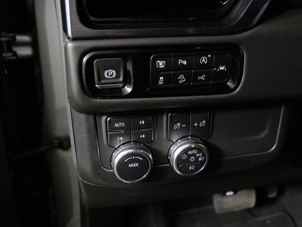 2025 GMC Yukon AT4