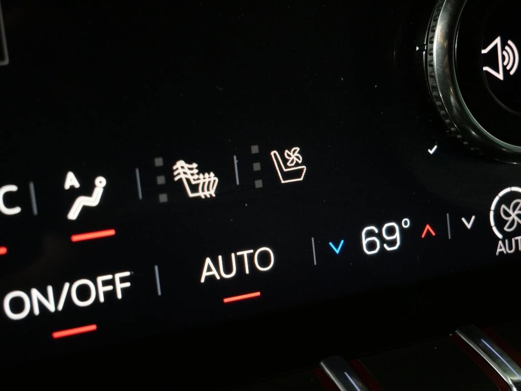2025 GMC Yukon AT4