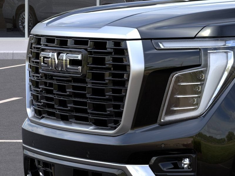 2026 GMC Yukon Denali - Photo 13