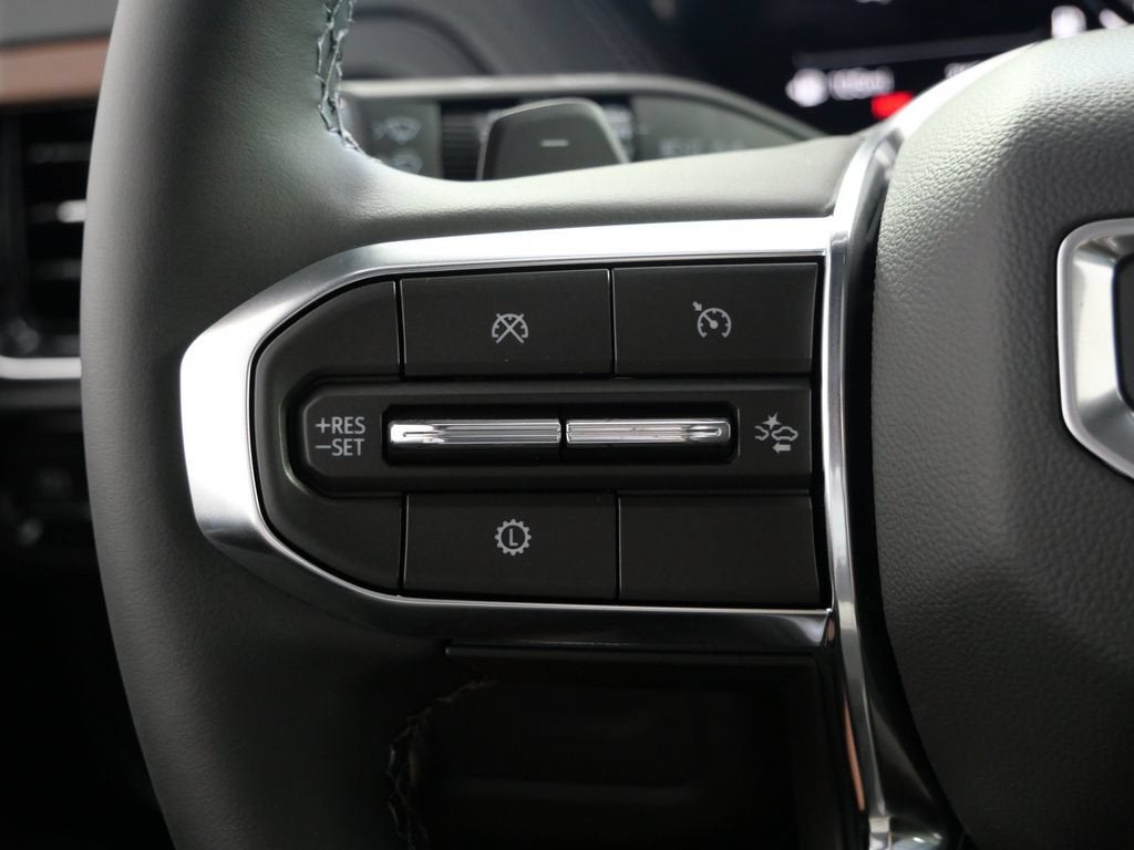 2026 GMC Yukon Denali - Photo 28