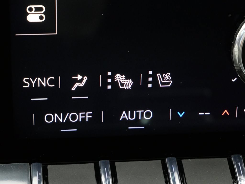 2026 GMC Yukon Denali - Photo 29