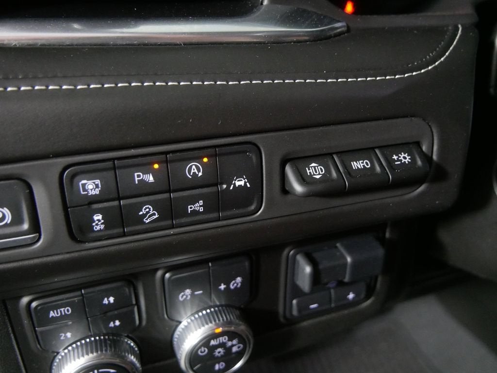 2024 GMC Yukon Denali Ultimate