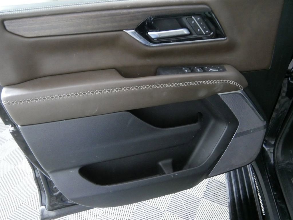 2025 GMC Yukon Denali Ultimate