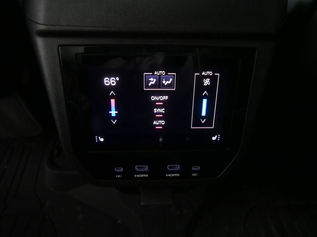 2025 GMC Yukon Denali Ultimate