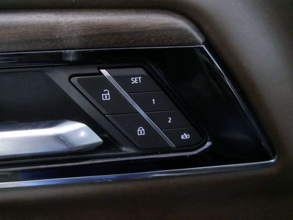 2025 GMC Yukon Denali Ultimate