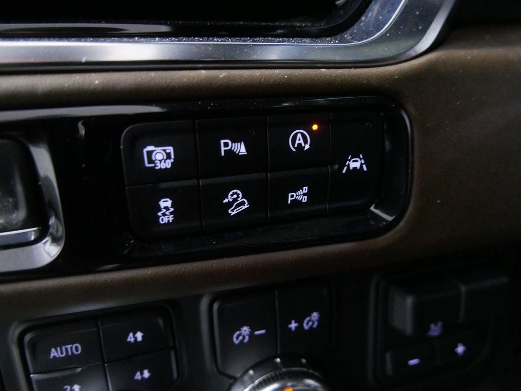 2025 GMC Yukon Denali Ultimate