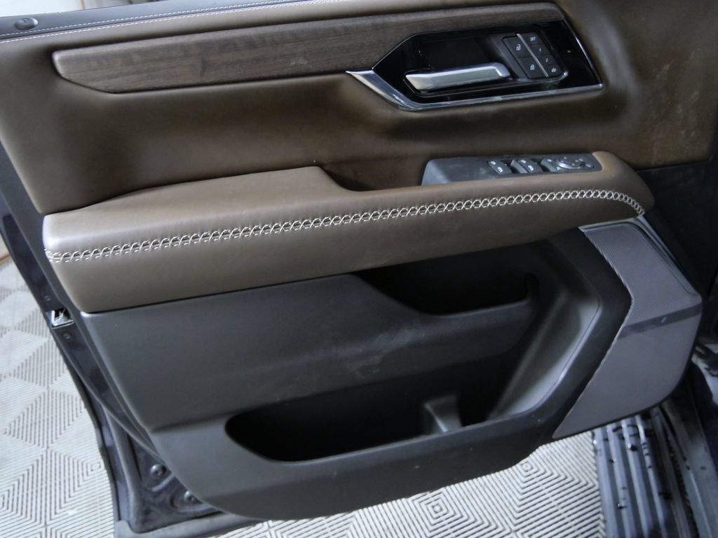 2025 GMC Yukon Denali Ultimate
