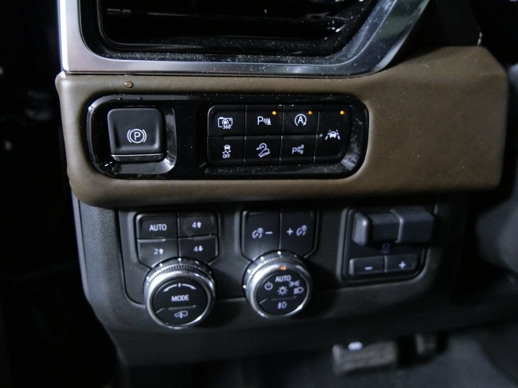 2025 GMC Yukon Denali Ultimate