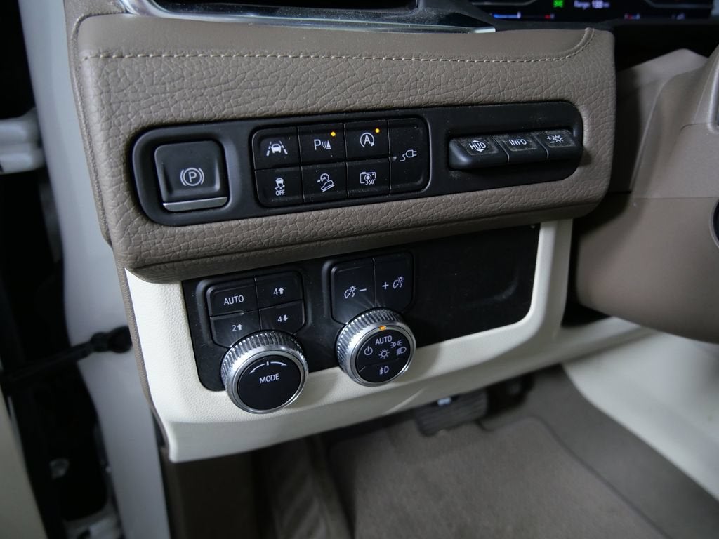 2022 GMC Yukon XL Denali